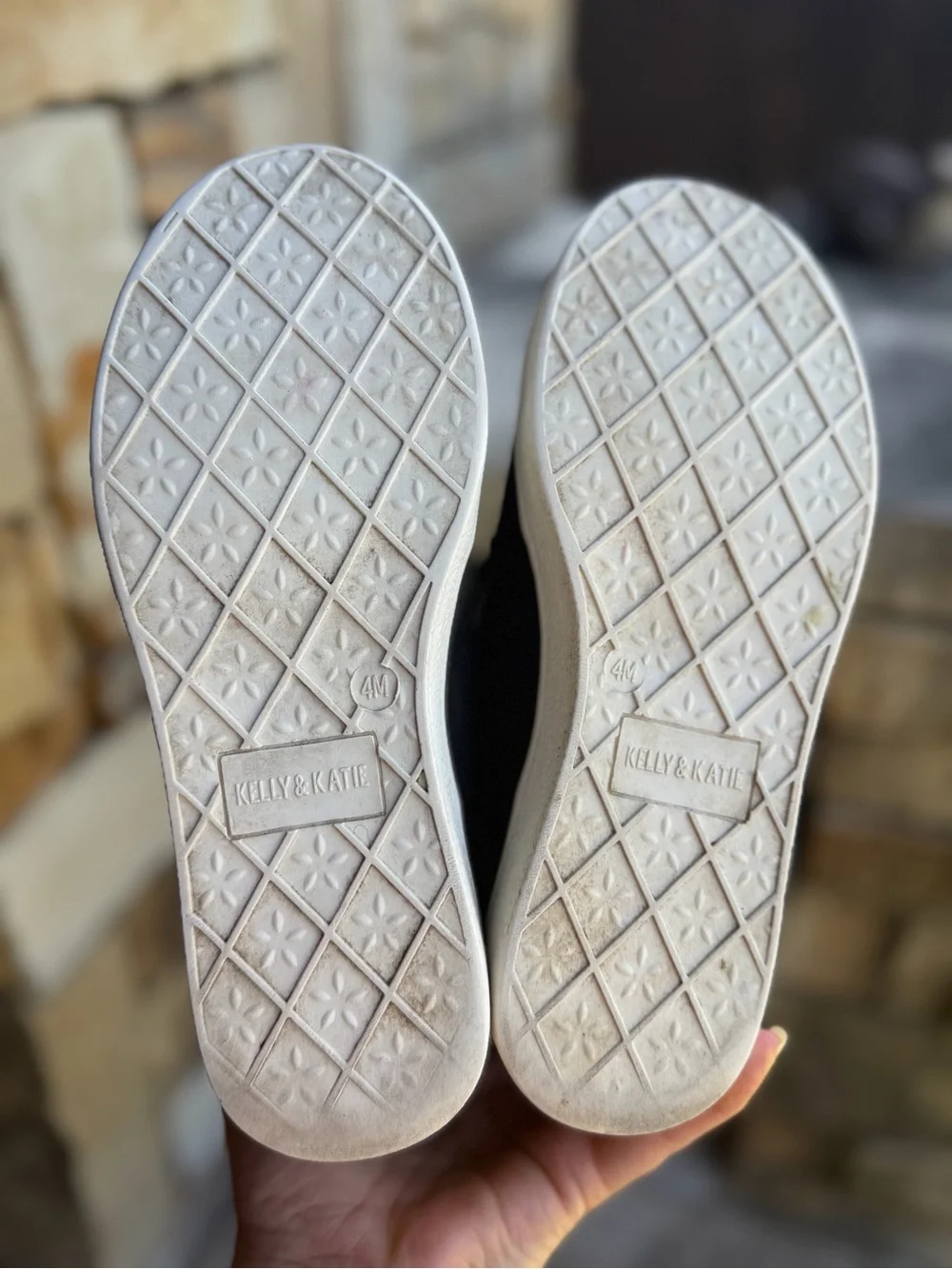 Harlow casual wedge